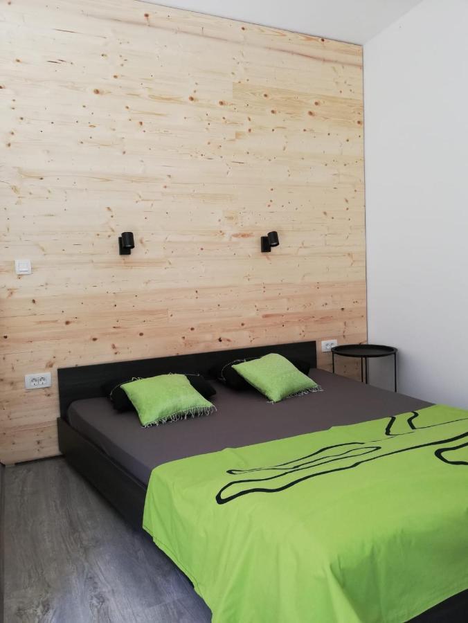 Studio Apartman Fleiss Apartment Самобор Екстериор снимка